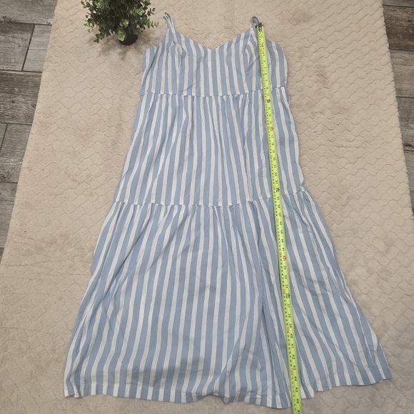 Old Navy Blue & White Tiered Cami Maxi Dress, Size X-Large - Picture 4 of 9